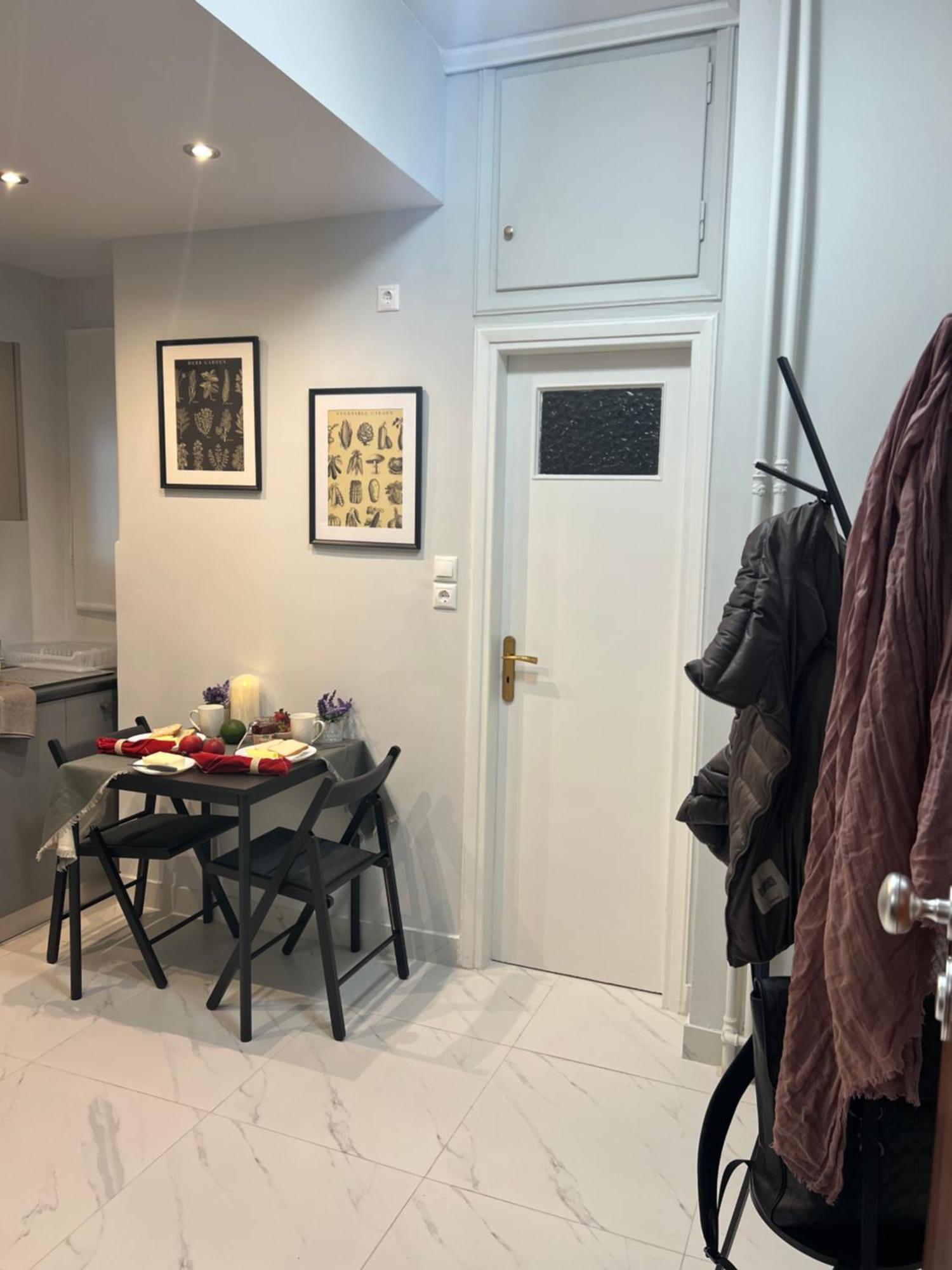 Apartamento Living Near Acropolis By Sylvia Staikou 2Nd & 3D Floor Atenas Exterior foto