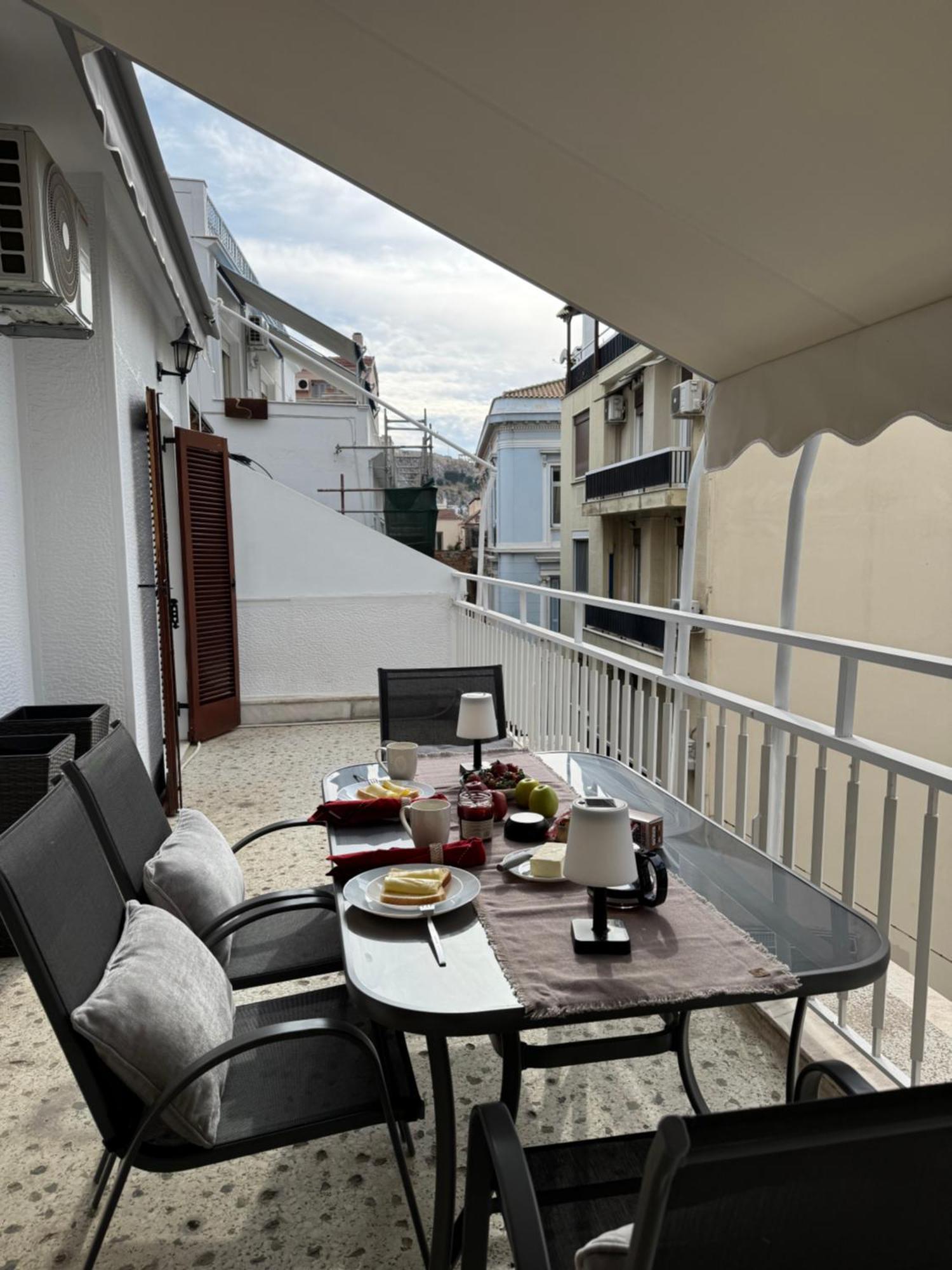 Apartamento Living Near Acropolis By Sylvia Staikou 2Nd & 3D Floor Atenas Exterior foto