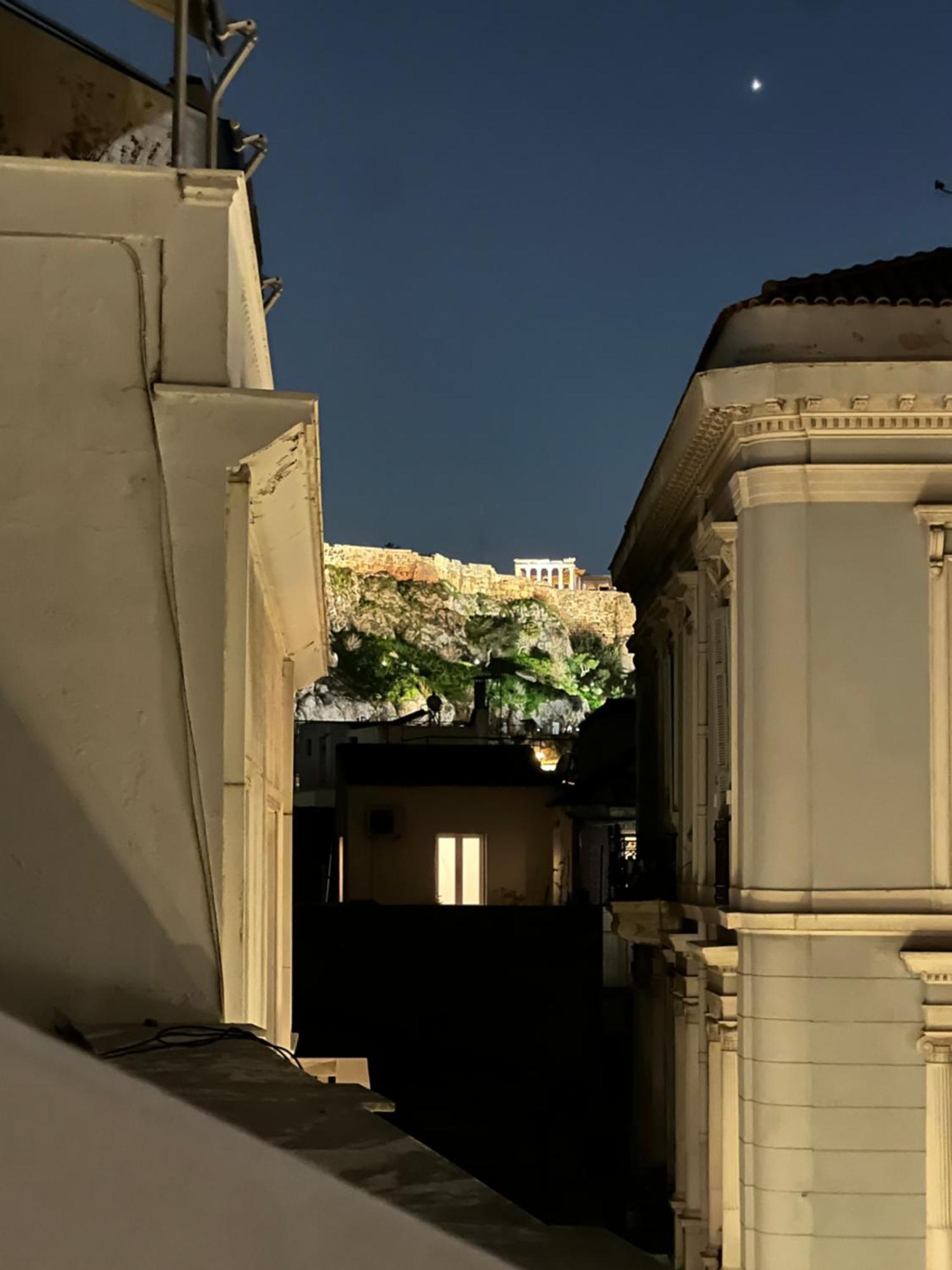 Apartamento Living Near Acropolis By Sylvia Staikou 2Nd & 3D Floor Atenas Exterior foto