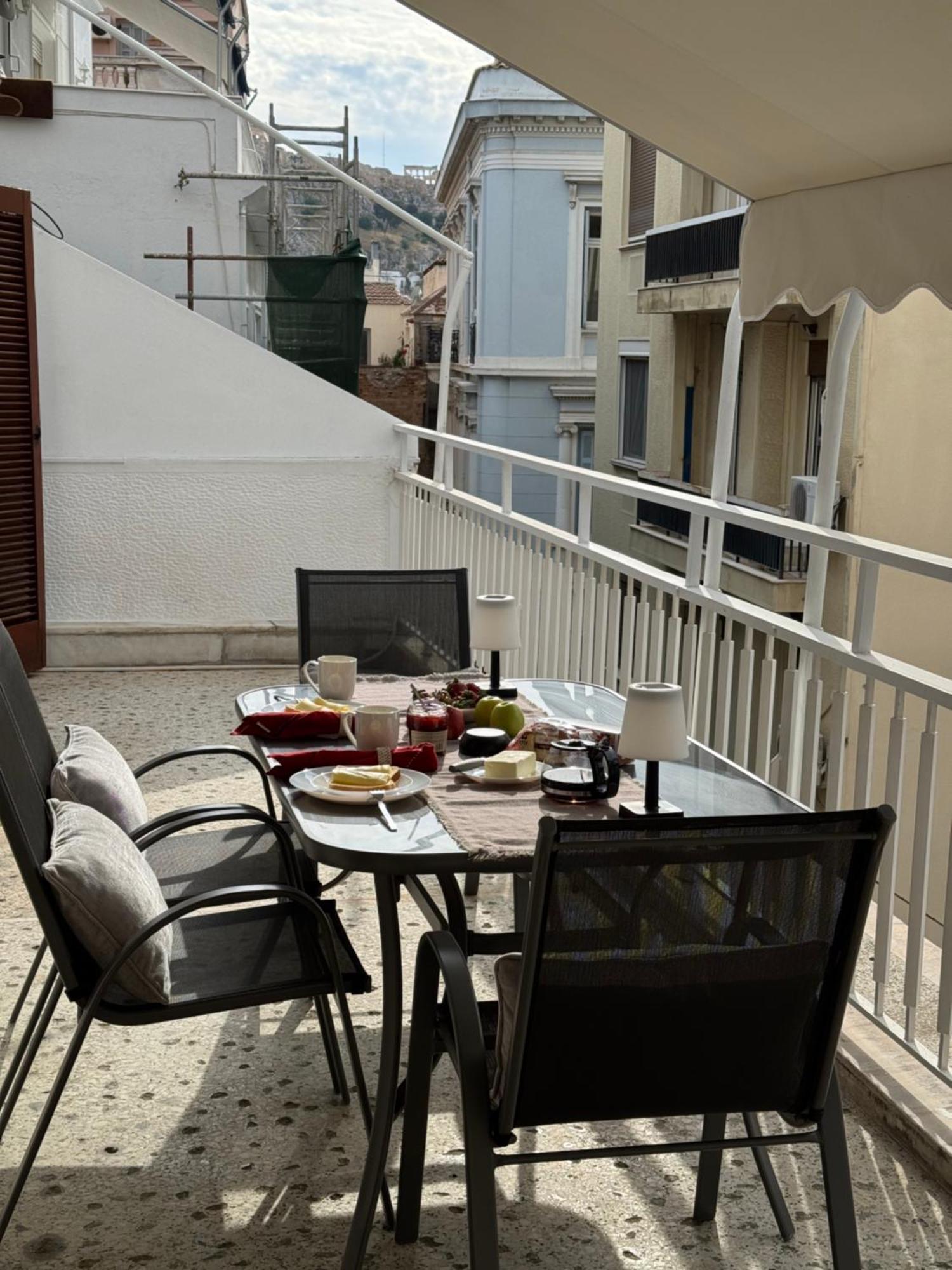 Apartamento Living Near Acropolis By Sylvia Staikou 2Nd & 3D Floor Atenas Exterior foto