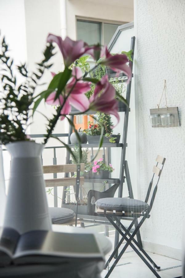 Apartamento Living Near Acropolis By Sylvia Staikou 2Nd & 3D Floor Atenas Exterior foto