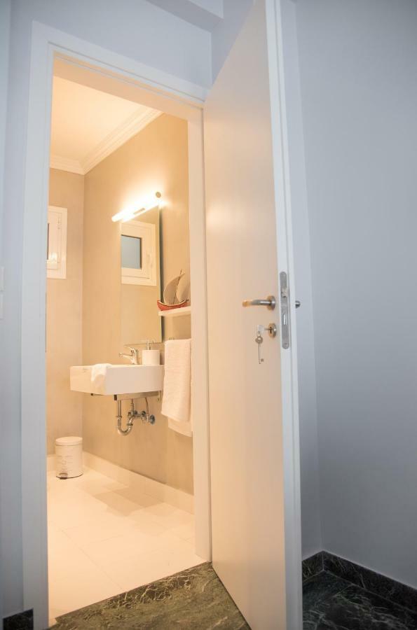Apartamento Living Near Acropolis By Sylvia Staikou 2Nd & 3D Floor Atenas Exterior foto