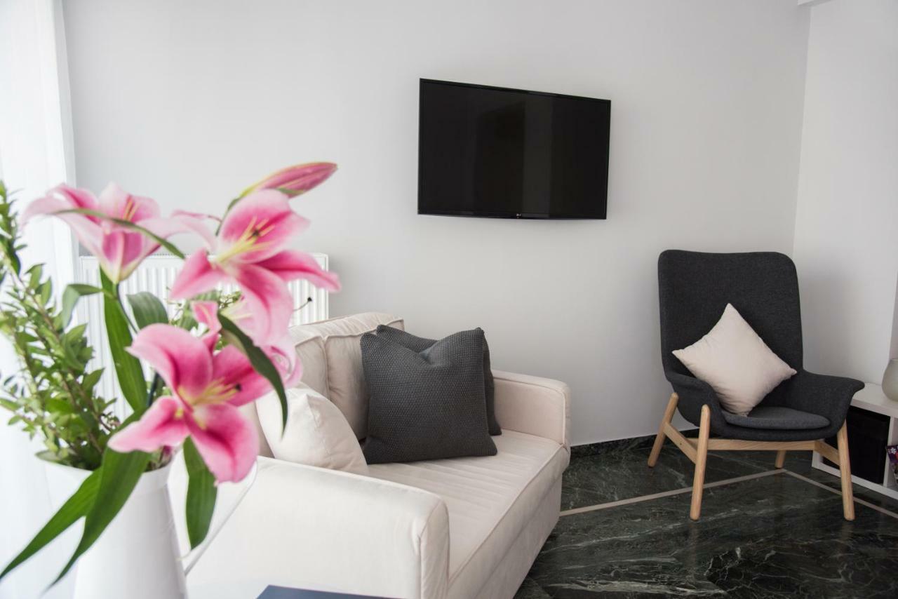 Apartamento Living Near Acropolis By Sylvia Staikou 2Nd & 3D Floor Atenas Exterior foto