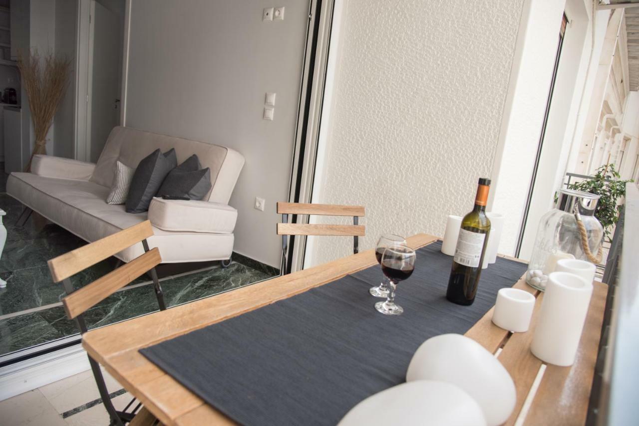 Apartamento Living Near Acropolis By Sylvia Staikou 2Nd & 3D Floor Atenas Exterior foto