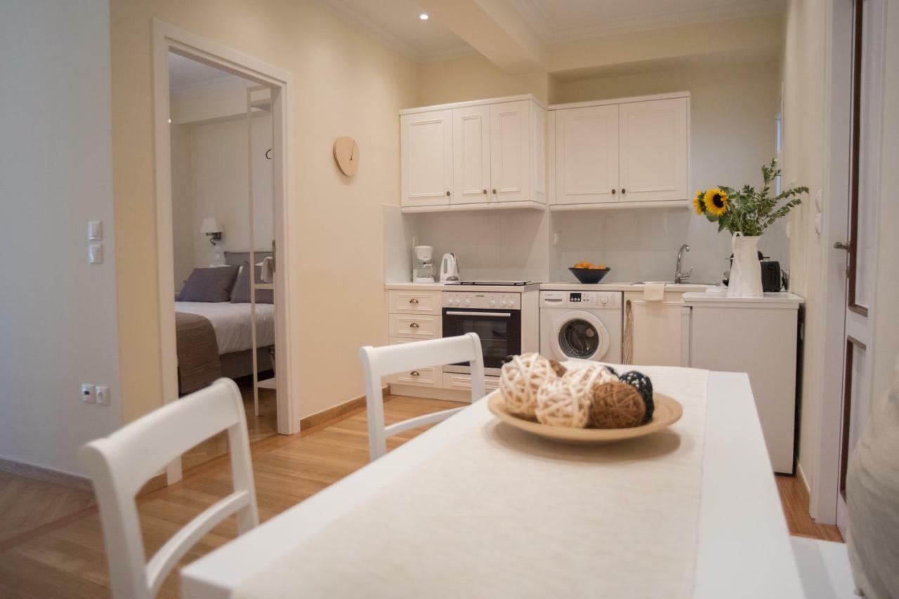 Apartamento Living Near Acropolis By Sylvia Staikou 2Nd & 3D Floor Atenas Exterior foto